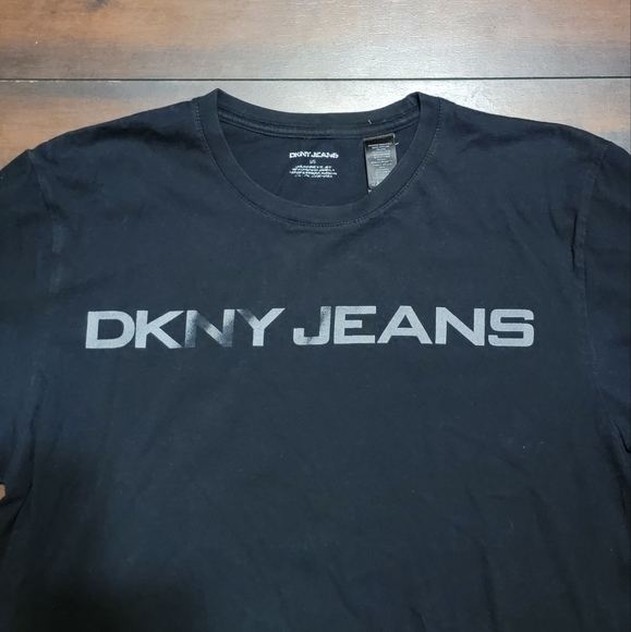 DKNY Jeans Short Sleeve T-Shirt - Picture 2 of 2